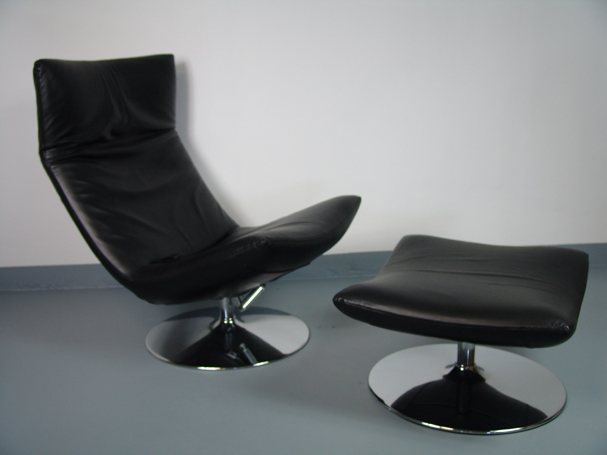 Hochlehner mit Hocker Gerard, drehbar, Kopfteil- und Rückenverstellung